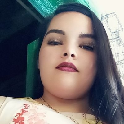 Me gusta la música, las películas y en especial las fiestas😎😎🥳🥳