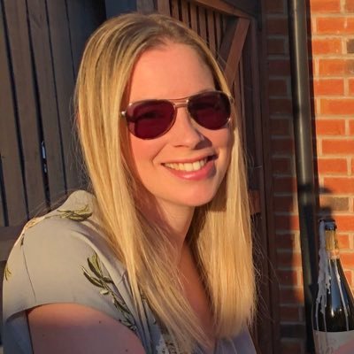 Widget113Emma's profile picture. 