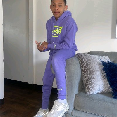 IG: slimeFresh.0
https://t.co/ha0ZCvyKq4
I'm at 60 on Yt im tyna get to 100 before my birthday
