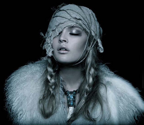 shopsadeesays's profile picture. 