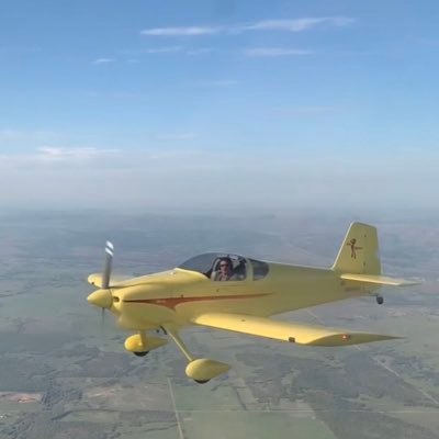 zmatt14's profile picture. Connoisseur of uncontrolled airspace