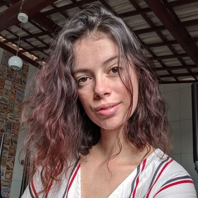MorganaCamila10's profile picture. confusa demais para isso.