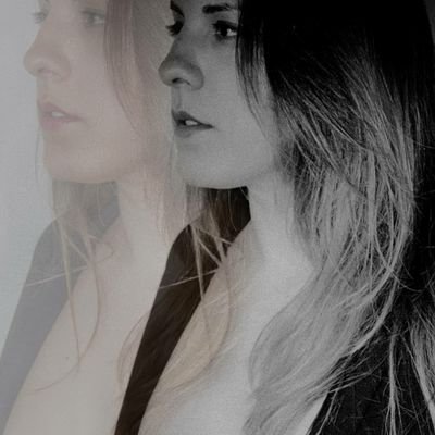 lorenablaky's profile picture. 📸 Photographer 
🖥️ Graphic Designer 
📷 Follow me @_lorenacoronado 
📚🎤🎶💻📹📸🌍🏖️🏕️✈️