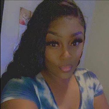 _moriahshoniece's profile picture. New twitter. NOLA hairstylist💇🏽‍♀️ SUNO Grad19🎓