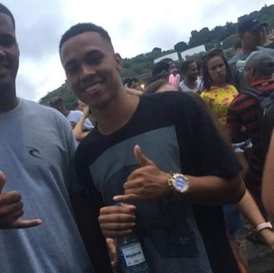 A gente nasceu pra brilhar
A gente nasceu pra vencer🙏
 
Flamenguista❤️🖤

Técnico segurança do trabalho 👷🏾‍♂️