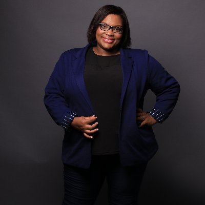 Media professional; Presenter of SAFTA award-winning #OpSeerSeSpoor on kykNET & kie; passionate about education; aspiring author and mom Ć2. #keeppushing