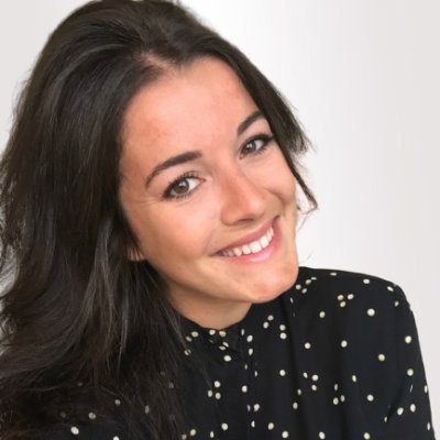 Caroline_Rmr's profile picture. I like surfing and eating reblochon with a spoon. @Greening_Waves (IG)