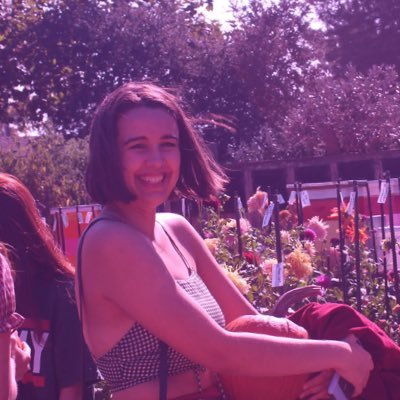 AvaAscarrunz's profile picture. she/her, environmentalist for systemic change with a passion for workers’ rights