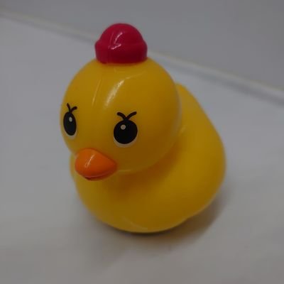 straightedge_na's profile picture. ストレートエッジの編集者・エージェント。『とある』の鎌池和馬さんや『魔法科』の佐島勤さん、『世界でいちばん透きとおった物語』『深窓ギャル』『ひだまり』『魔導人形』『こあゆめ』『はたして』『がらラヴァ』などを担当しています！