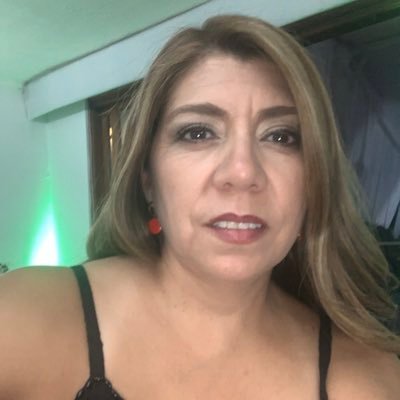 paoverllan's profile picture. 