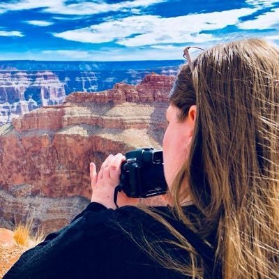 MTL Based Nature & Pet Photographer. Sharing my love for nature in all I Create. For photo prints and Hand Crafted Goodies check out my Etsy Shop