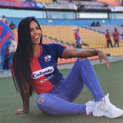futboleras_hms's profile picture. Destacamos la belleza de las mujeres futboleras. Envíanos tú foto o la de una que quieres que esté en nuestro perfil.