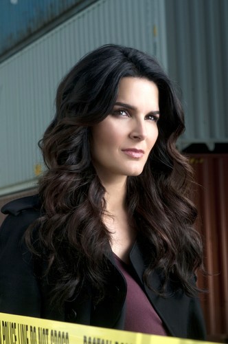 _Twangels's profile picture. who is a huge fan of @Angie_Harmon