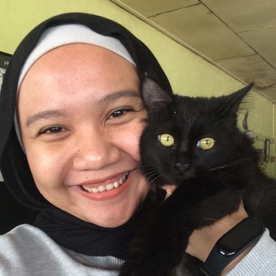 suuraida's profile picture. My grammar sucks & Twitter is free media speech