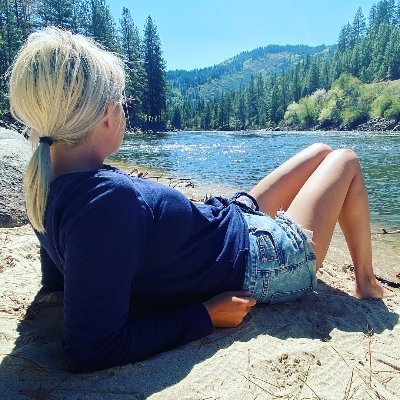 laceybriggs360's profile picture. Public Relations for @KountInc, former reporter @idahonews6, Proud dog mom, grad of @Cronkite_ASU, living the dream in Idaho.