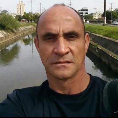 Ame...Pois foi o amor,que vc nasceu!!!Chore...Pois foi a primeira coisa que vc fez!!!Sorria...Pois a felicidade de muitos depende do teu sorriso!!!