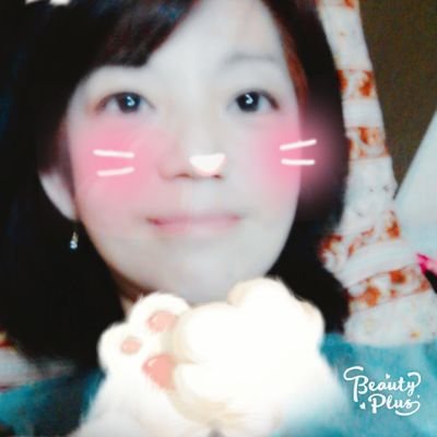 dio123donna822's profile picture. 縁があって現在猫9匹と犬2匹と暮らしています。毎日ドタバタしていますがとっても幸せです。
また保護活動も時間がある限り続けています😊
そして今から26年前にCML(慢性骨髄性白血病)になりましたが今は投薬で寛解状態になりました😊
一生薬は飲まないといけませんが生きていることに感謝しています💕
