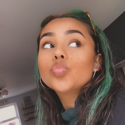 jess_brodwick's profile picture. my head hurts