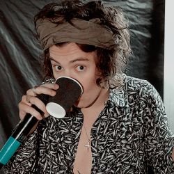 ミ( i’m pending my life falling deeper in luv with you🌹 ↬ @onedirection @selenagomez @camila_cabello) fan account