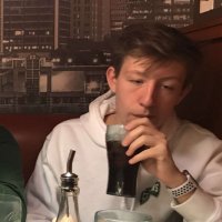 Theo (@theo_brainer) 's Twitter Profile