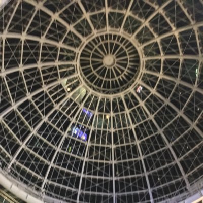 成人式は今は昔の30↑。トライ、BBB沼に生息中の雪風ｽｷｰ。最近呪を完走しました。cp夢等雑食のROM専です。勢いに任せて空リプしたり、無言フォローを失礼いたします。すみません、大好きです。また、唐突に倫理観が旅立ちます。読書メモ垢👉( @revo_kaya_frab2 )