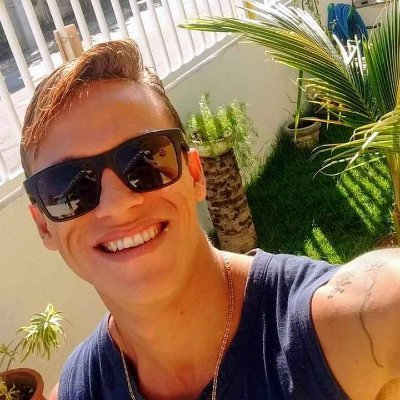 Vivo a Vida conforme a vontade de Deus, pois Ele sabe o que é melhor pra mim 🙏✌💞