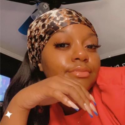 RoilynE's profile picture. || Trendsetter👑🤩