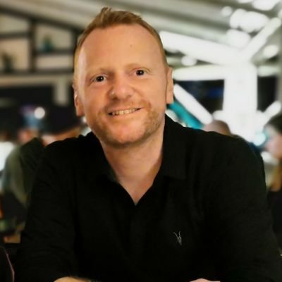 robindles's profile picture. 