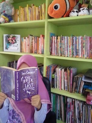 #SchoolLibrarian @perpussmanda @SMAN2Metro_
#BookBlogger #FoodBlooger #TravelBlogger #TapisBlogger