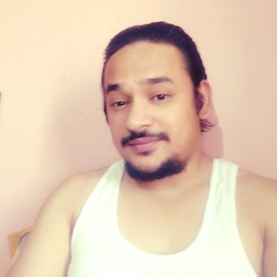 P2OO3RAN4's profile picture. my childhood is like being drunk,everyone remembers what i did 
except me.....