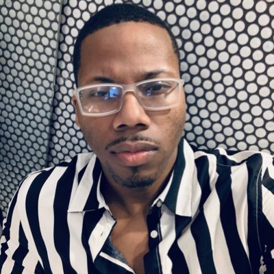 MeccaNotes's profile picture. I tell stories... sometimes in a song.