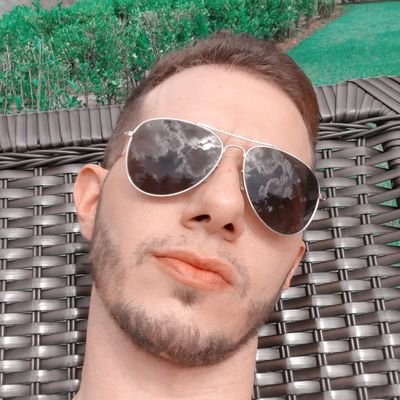 FormaggioDenis's profile picture. Sou uma pessoa que acredita no amor verdadeiro