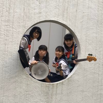 2015年結成！ポップで愉快な4人組ガールズバンド！Gt.Vo @Rigt____ Ba. @aaaaya__n Dr. @0601______ Key. @sa____424