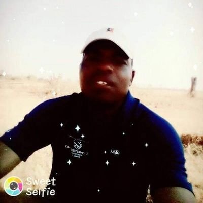 CodzaMazhie's profile picture. Mubikiraa