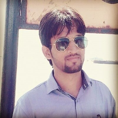 कोशिश करने वालों की कभी हार नही होती ।