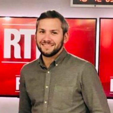 Journaliste / Reporter sur la moquette rouge de @RTLFrance, formé à @ipjdauphine