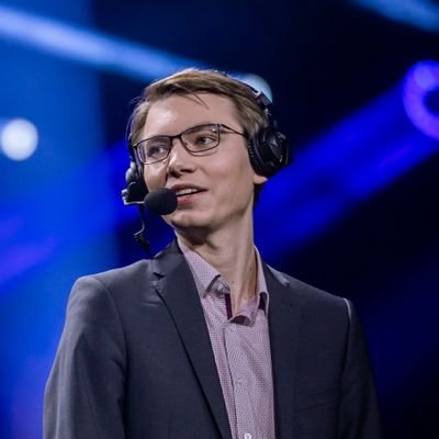 Twitch Partner, Lawyer, PhD Candidate (AI and Law) & Caster of #Quake over at https://t.co/sWPeI5sOms. Contact fleelive1@gmail.com for business inquiries.