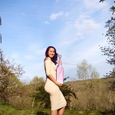 • northwestern university 2020 • ΣΛΓ • she/her/hers • 🇭🇳 •