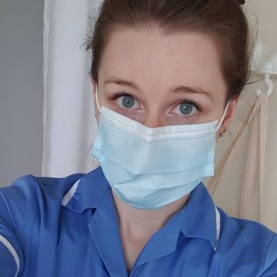 I am a newly qualified paediatric nurse 👩⚕️👶🏻💕 Graduated from @plymuni 👩🎓🇬🇧 Working in General Paeds at @RCHTWeCare 😊