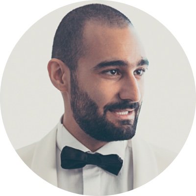 Creative Director / Brand Consultant / UX/UI Designer. I help diagnose your digital product/website/brand and analyze UX/UI best practices. Let’s connect!