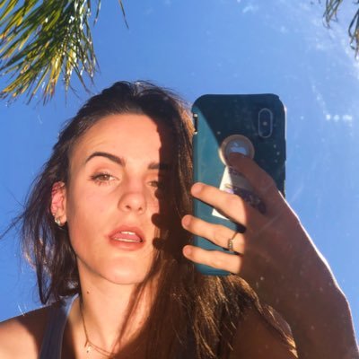dakotafarleyy's profile picture. i’m diggin it