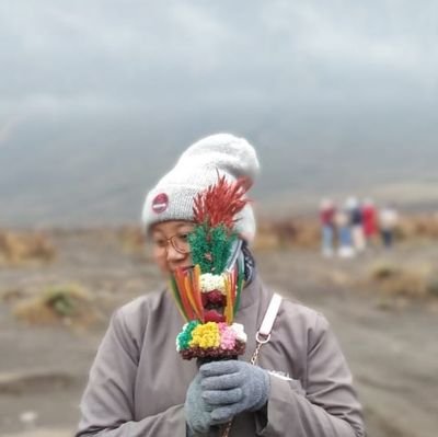 amalia_ficky's profile picture. ig: fiki.amalia32
💌fikiamalia32@gmail.com

*Long life education, right