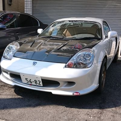 壁|x・)つ ばいいーが大好きな高級フェンダーじゃないですかあぁ