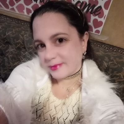 pinkluna's profile picture. White whitch, Italian, mother of three dragons-boys, artist, costume and design student, environmentalist, philanthropist, pinklunamoon, shinypassion