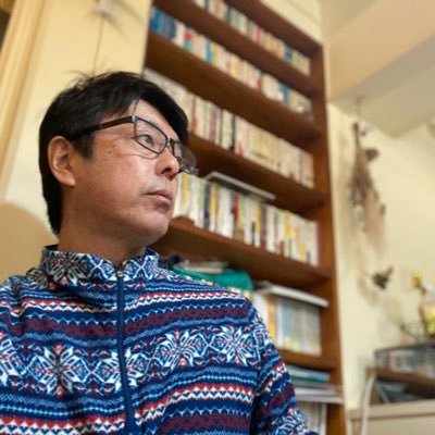 高知県在住。 YMO、ラブサイケデリコをこよなく愛す!尊敬する偉人は坂本龍馬さん、金子直吉さん、野中兼山さん。本、レコード、FC RPGなどを好む。ネコ好き。よろしくです。