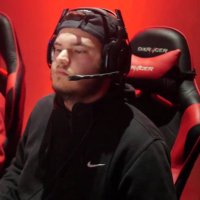 . (@zarrowz_) 's Twitter Profile