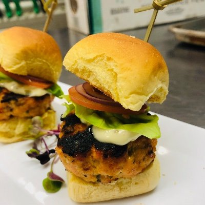 Innovative and Creative parties offering fresh, healthy, menu choices with fun as the main ingredient.