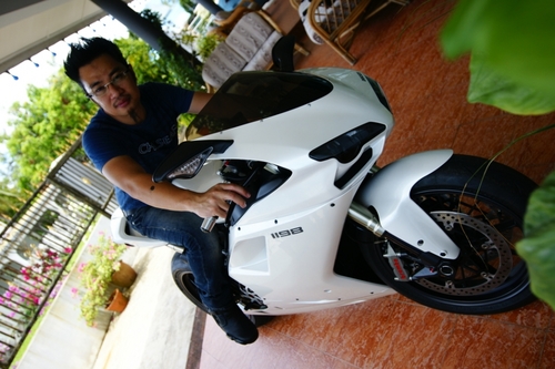 radzikiflie's profile picture. I have a wonderful life with my Ducati 1198