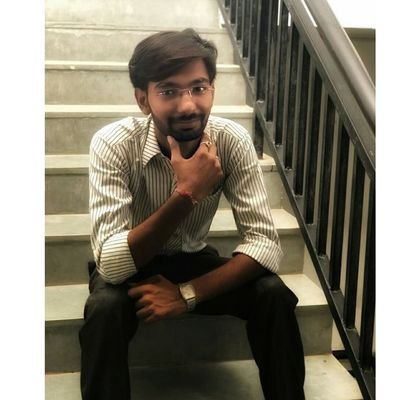 kash_2402's profile picture. 