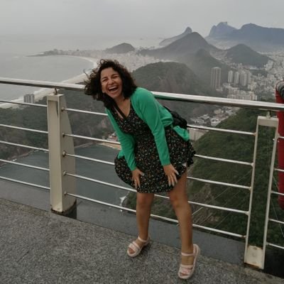 hablamachel's profile picture. Periodista. Arquitecta de sueños ✨️